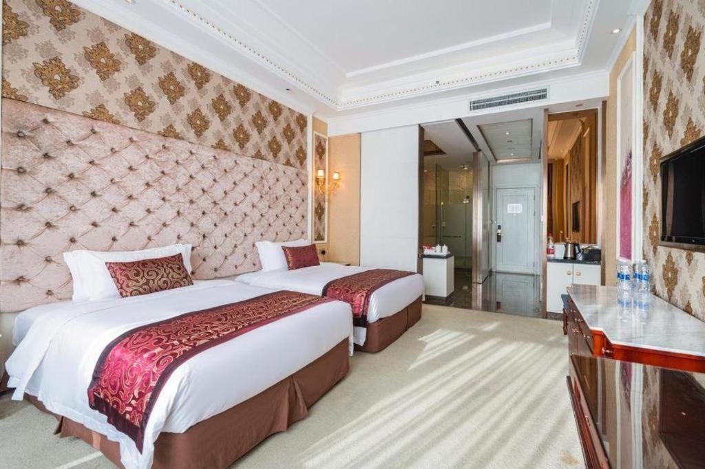 Eurasia Convention International Hotel Wuhan Exterior foto